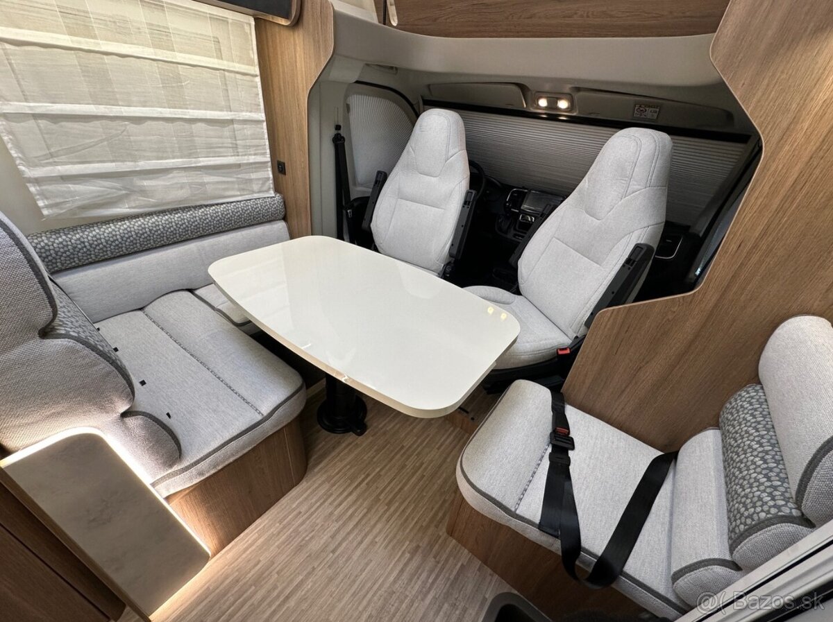 OBYTNÝ AUTOMOBIL MILLER NEW YORK - 12