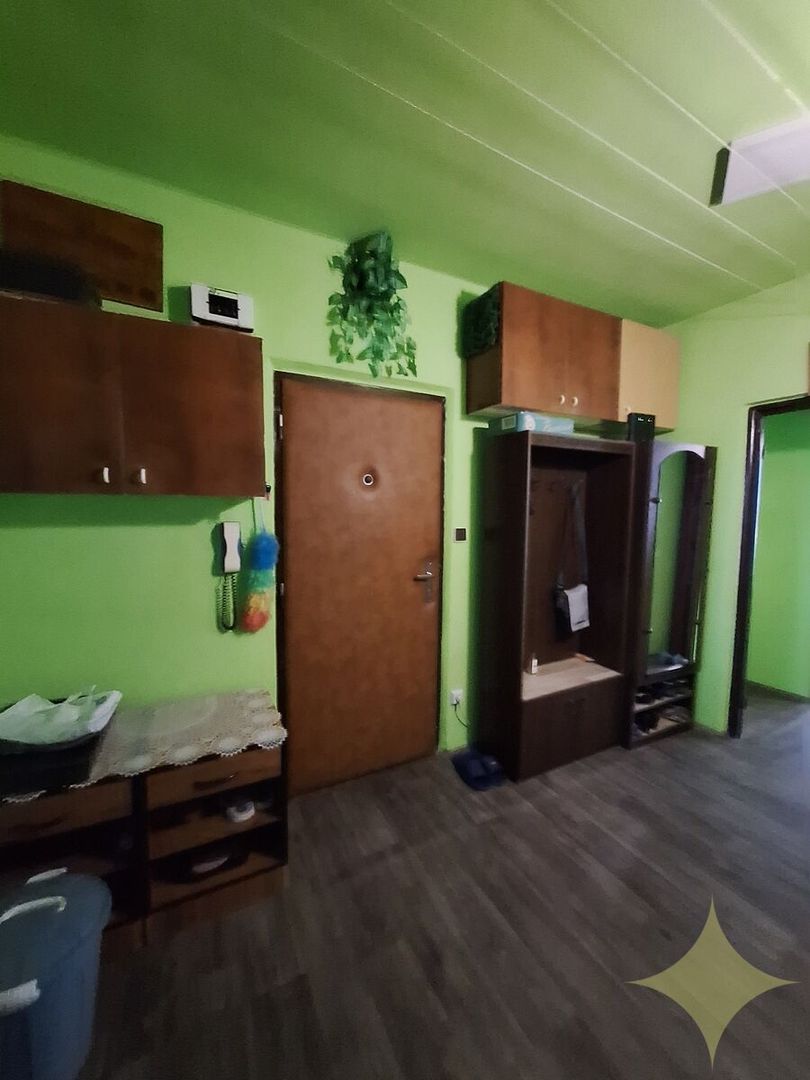 Predaj 3 izbový byt Levice - 12