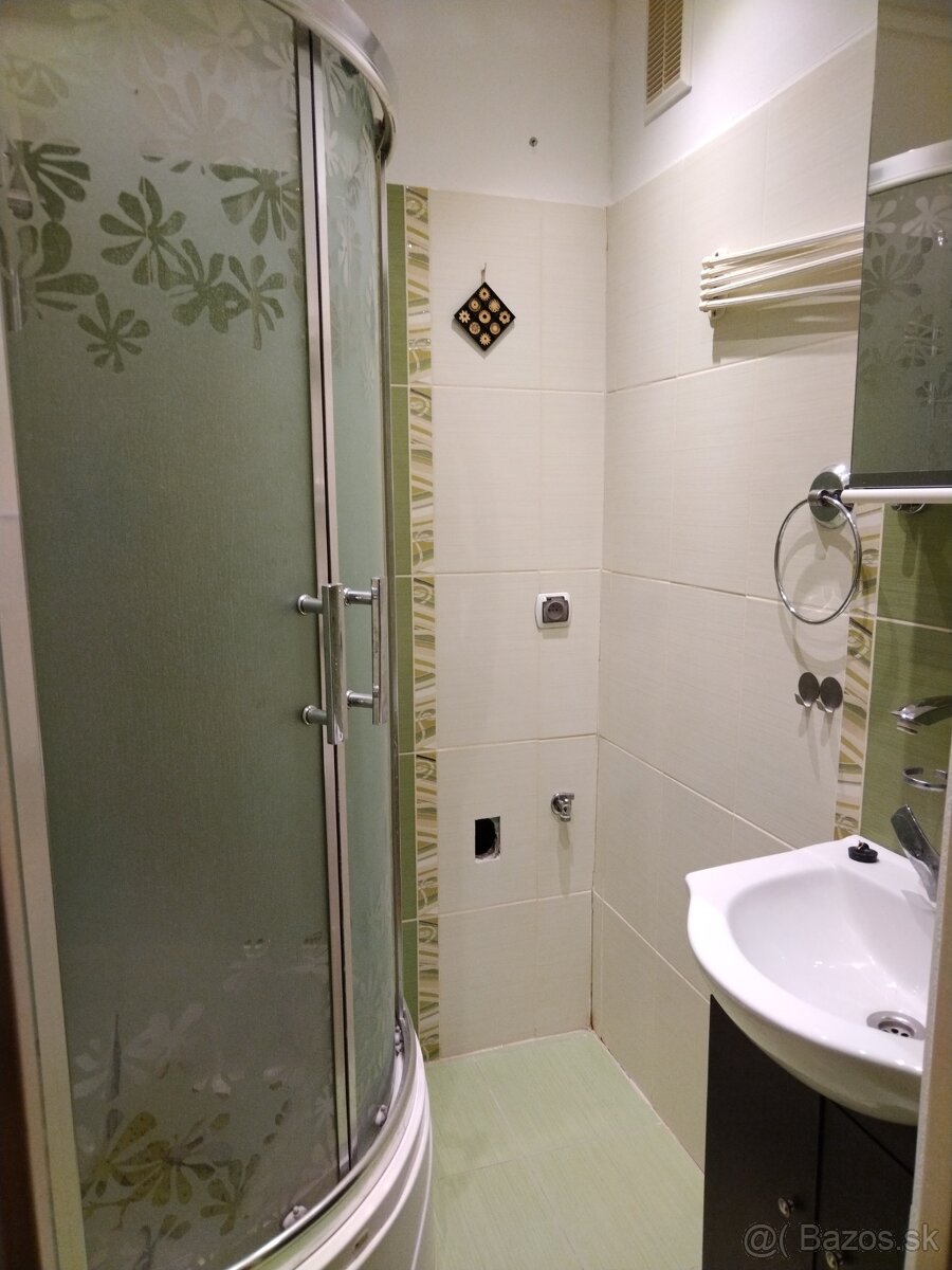 Prenájom - 2-izbový byt v Prievidzi - 12