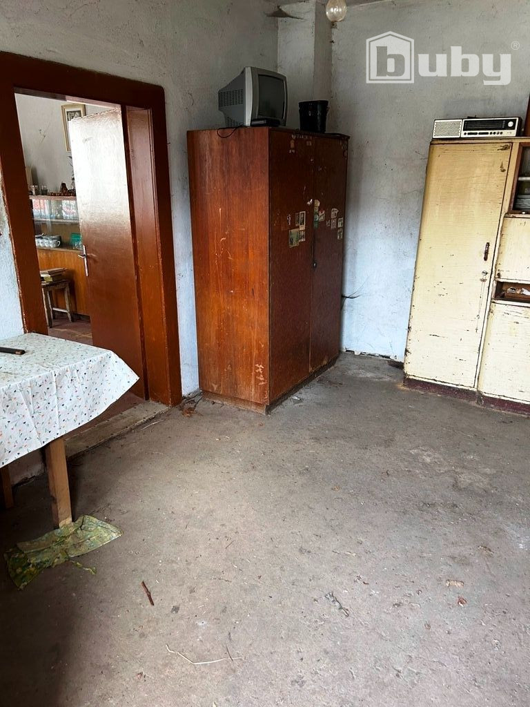 PREDAJ - RODINNÝ DOM DOLNÁ MARIKOVÁ OKRES POVAŽSKÁ BYSTRICA - 12