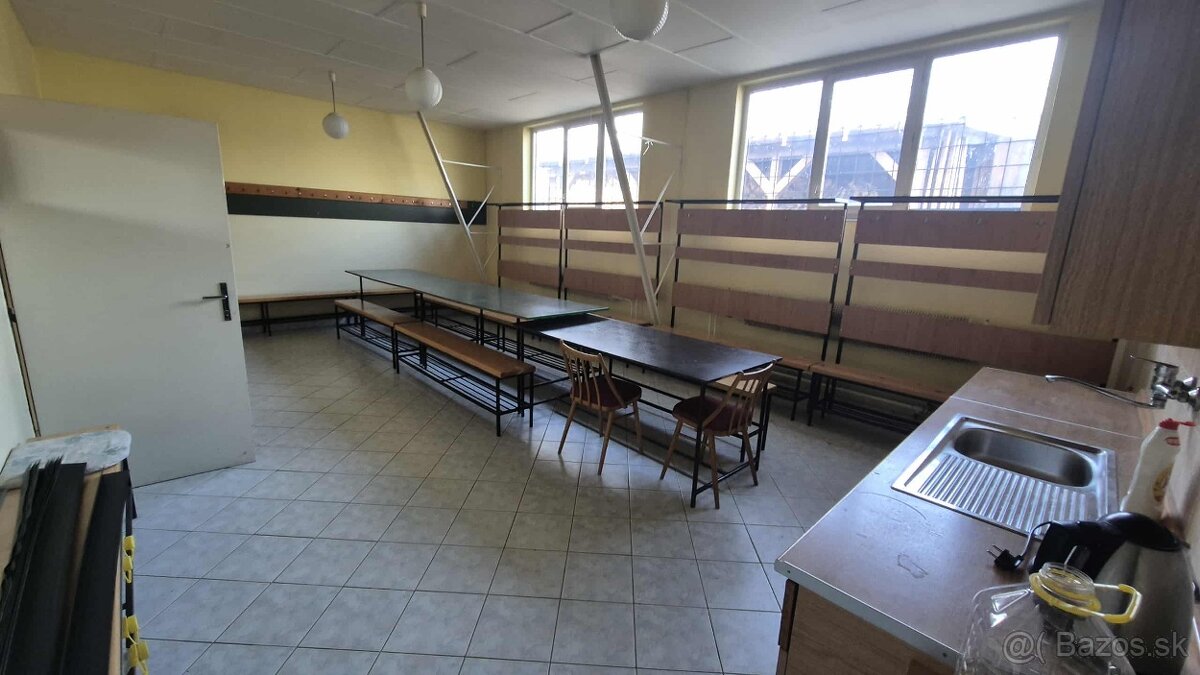 Výrobná a skladová hala - 12