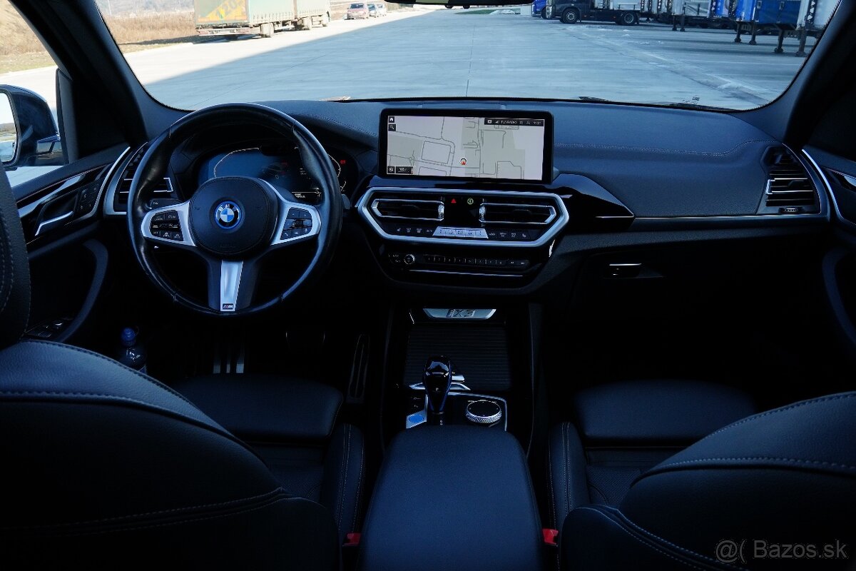 BMW iX3 M-Sport LaserLight - 12