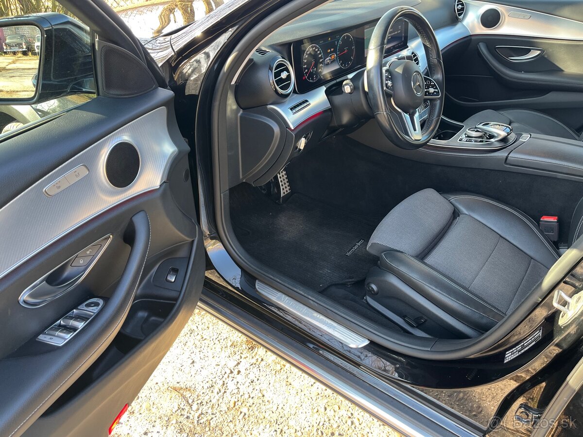 Mercedes Benz E220d All Terrain 4matic 11/2019 Historia MB - 12