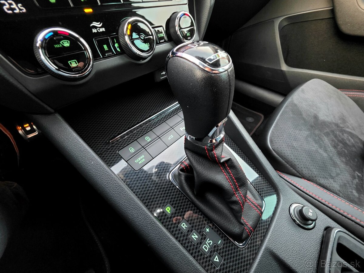 ŠKODA OCTAVIA RS Combi 2.0 TDI /facelift,Webasto✅️ - 12