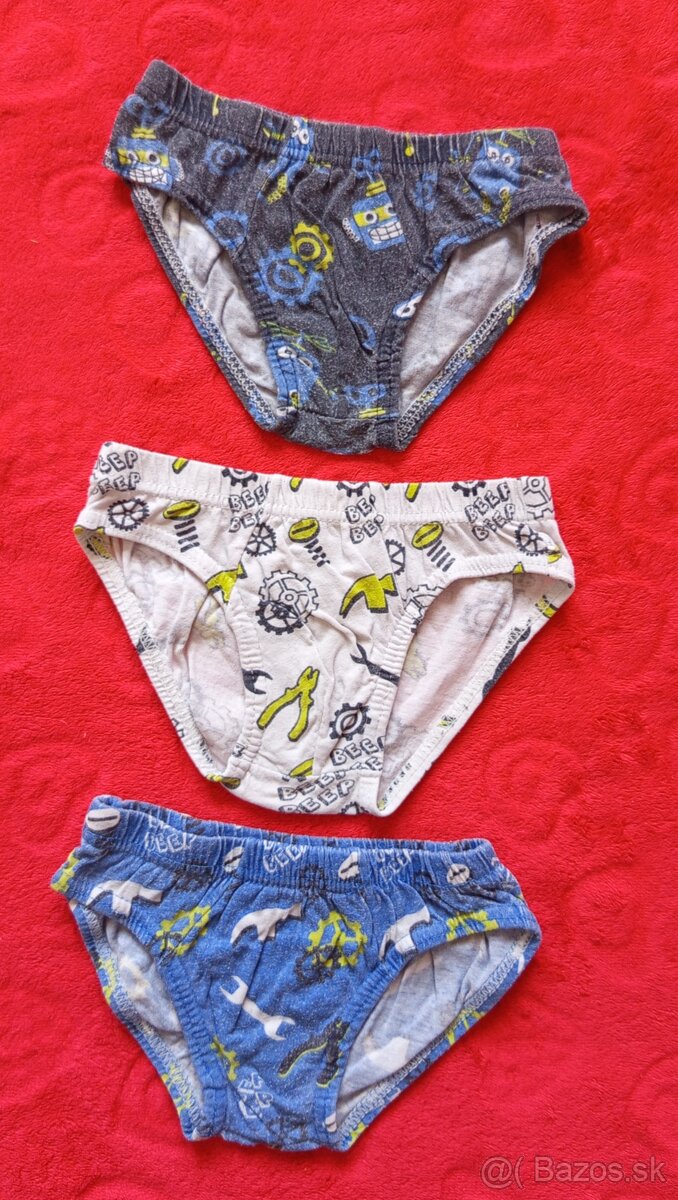 Ponožky a slipy - 12