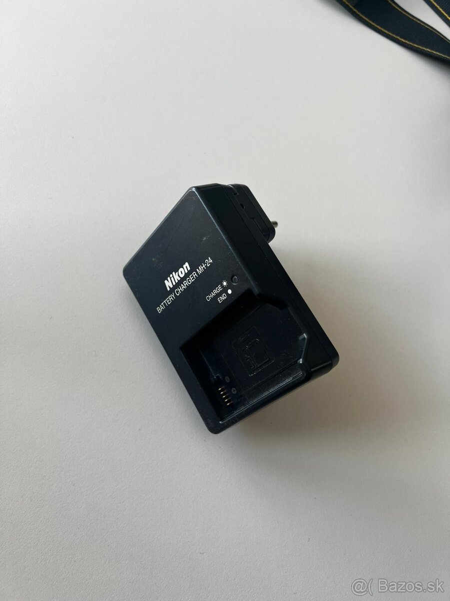 Nikon D3100 + objektiv 18-105mm VR - 12