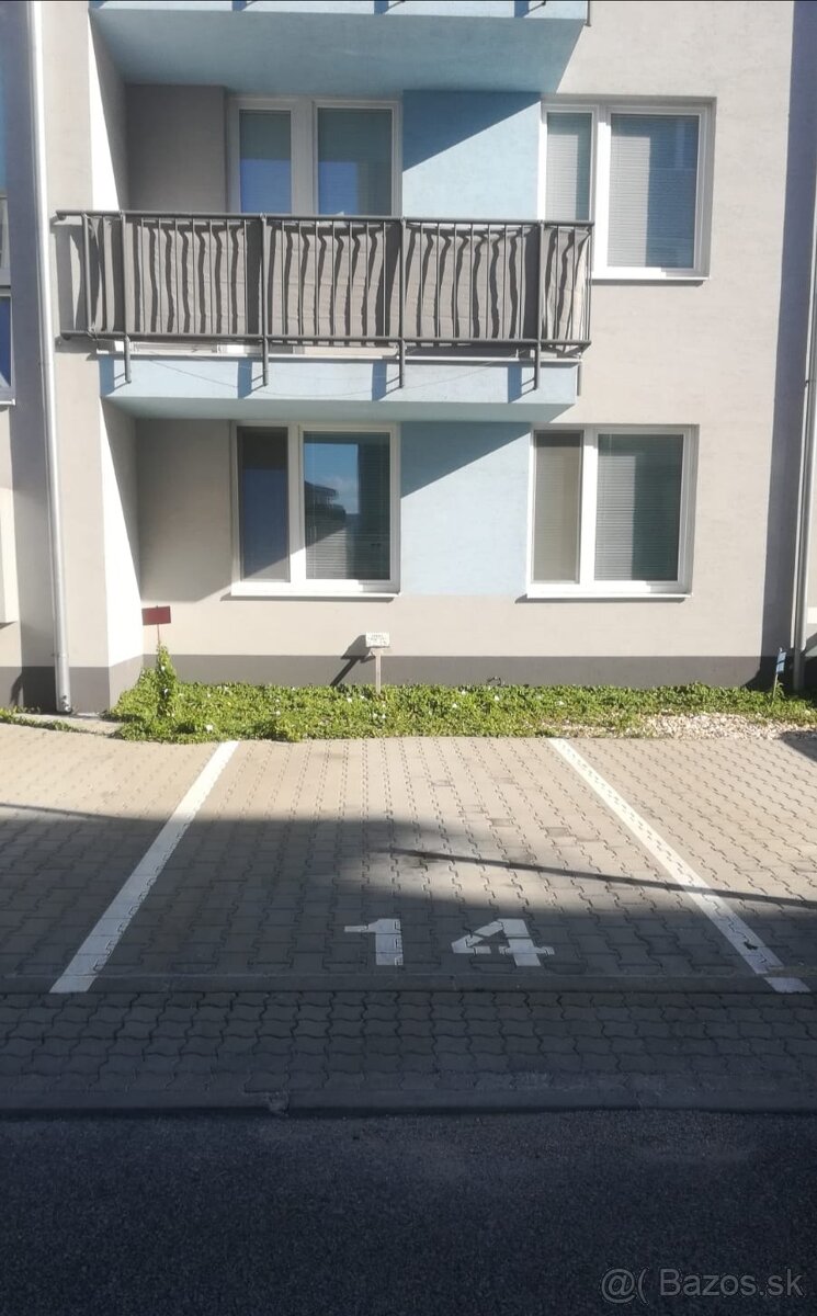 Na predaj 1-izbový byt so záhradou a parkovacím miestom – Sl - 12