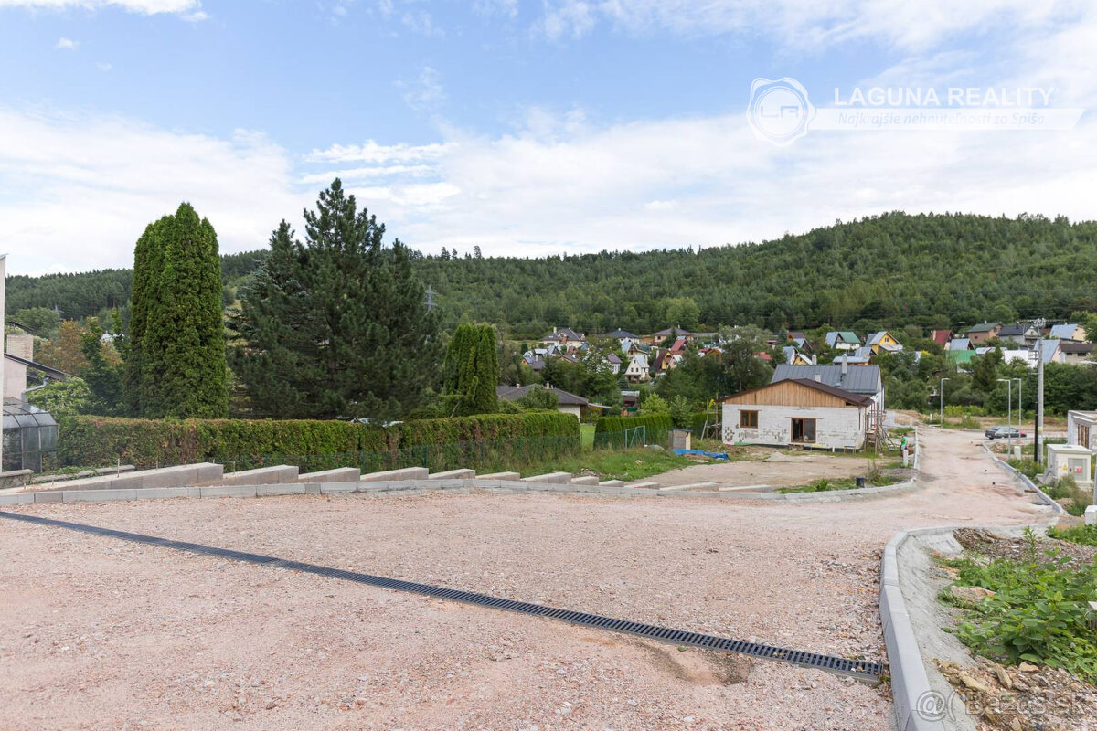 TOP PONUKA Stavebný pozemok (609 m2) Ferčekovce SNV - 12