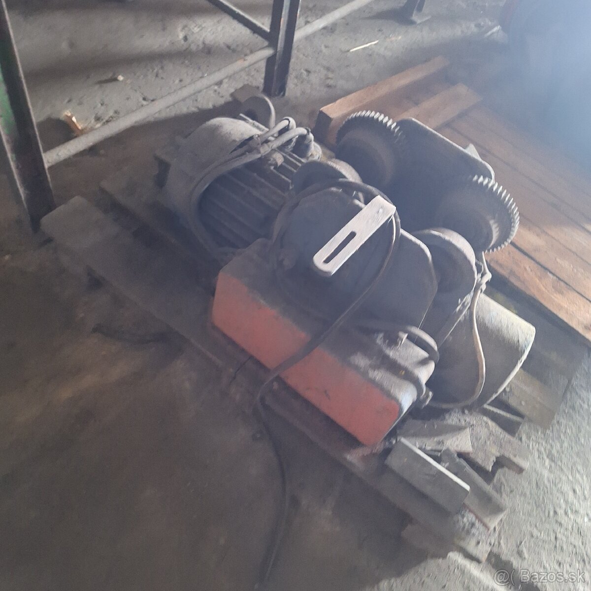 Bruska.demag .zeriav. Nožnice na roksor - 12