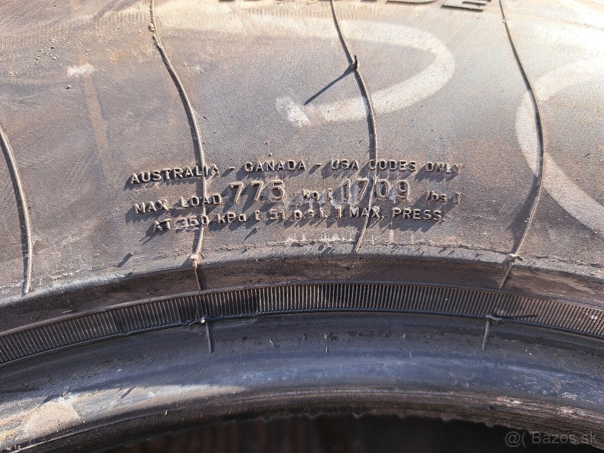 225/60 r17 Pirelli - 12