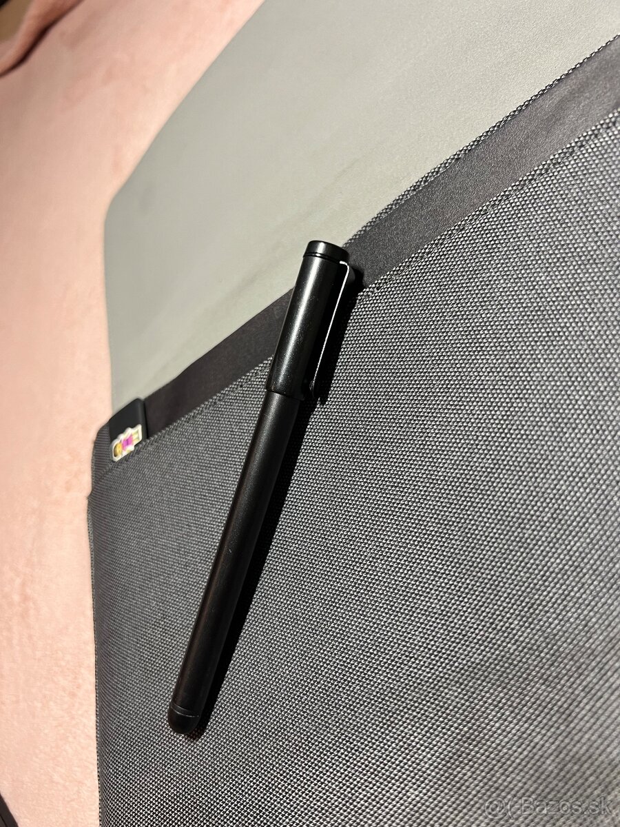 Lenovo Yoga Book 2v1 – dotykový notebook / tablet - 12