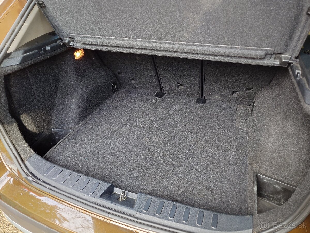 BMW X1 xDrive 23d 150kw - 12