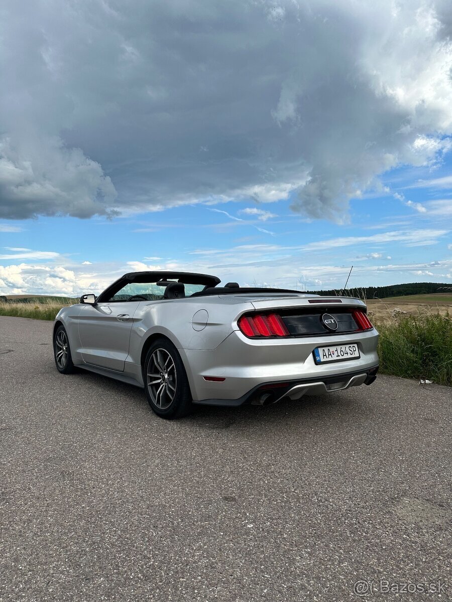Ford Mustang cabrio 2.3 Ecoboost Automat,Kamera,Nové pneu - 12