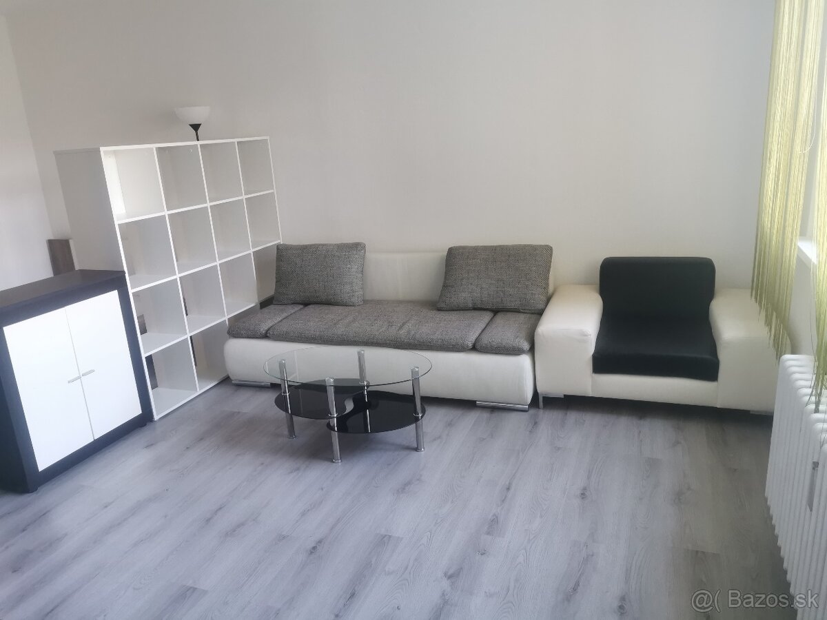 1 izbovy byt 40m2 Sekcov - 12