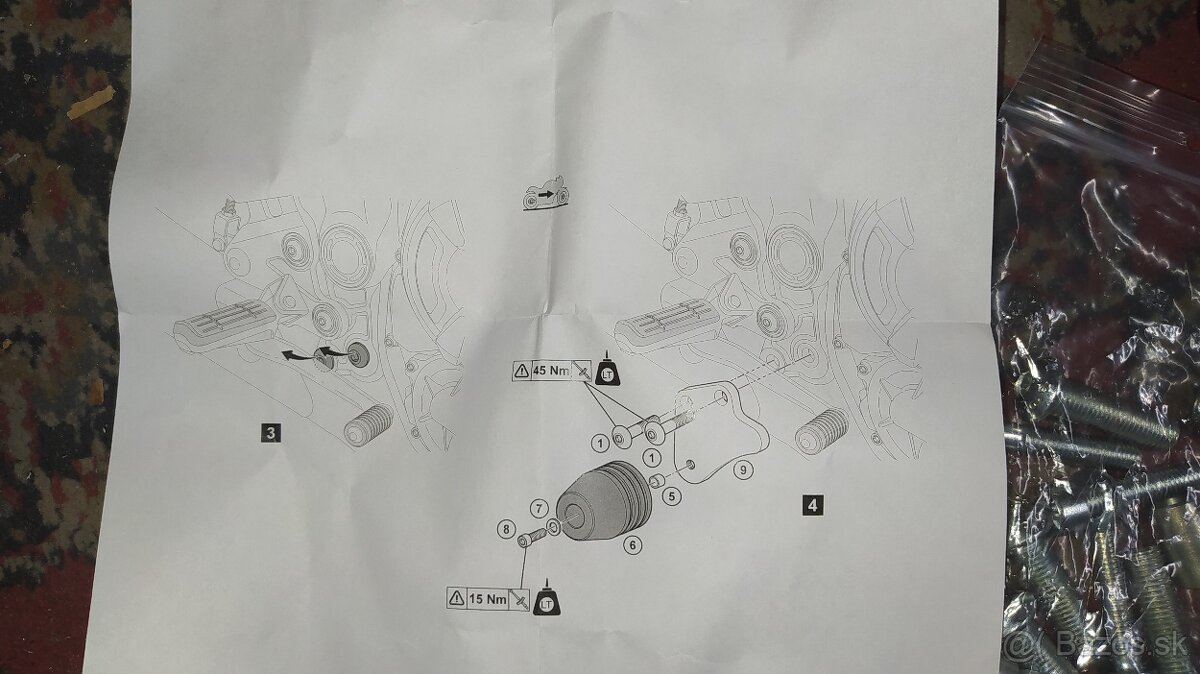 Yamaha MT 07 padací protektory originál - 12