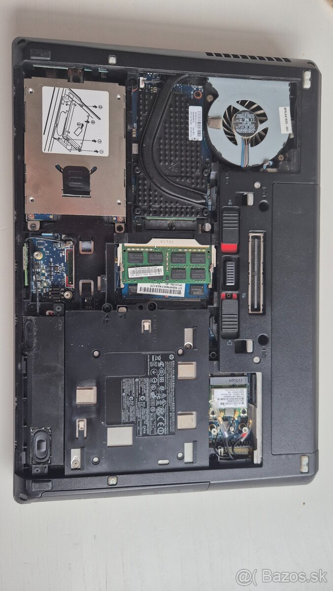 Predam Notebook HP ProBook 6460b + dokovacia stanica - 12