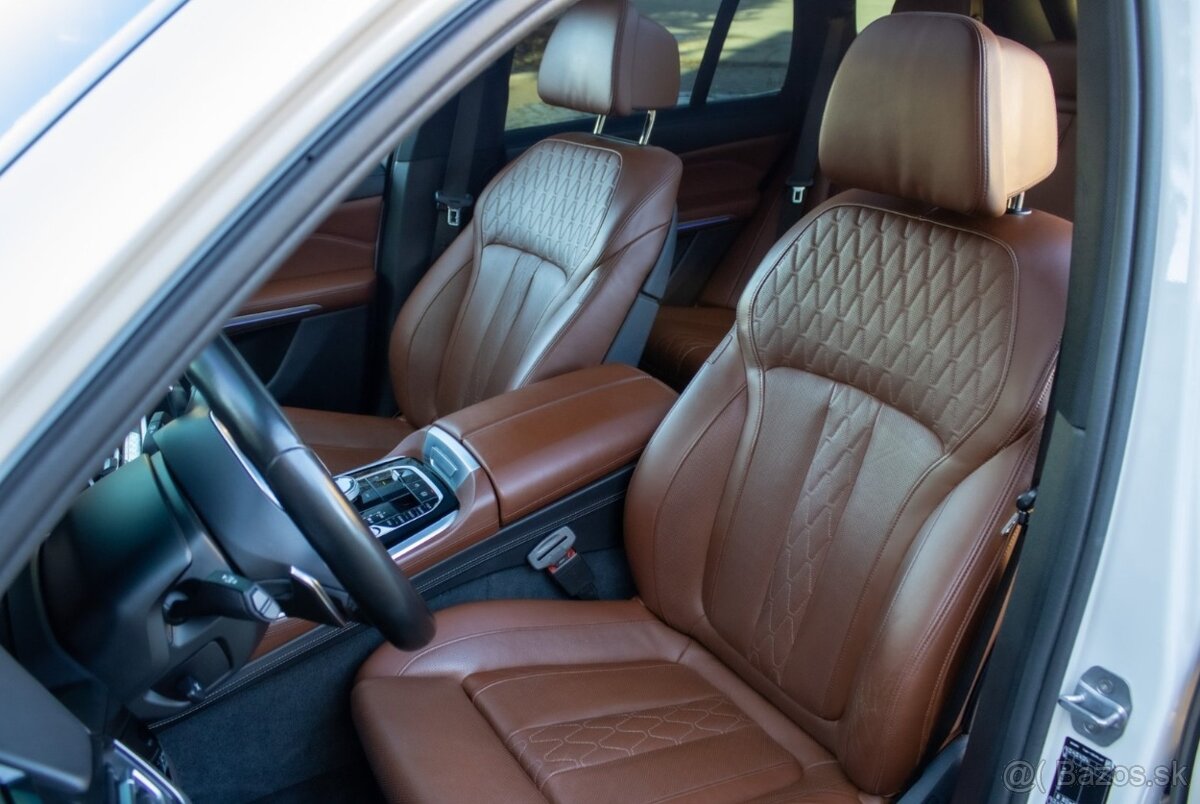 BMW X5 xDrive M50d A/T - 12