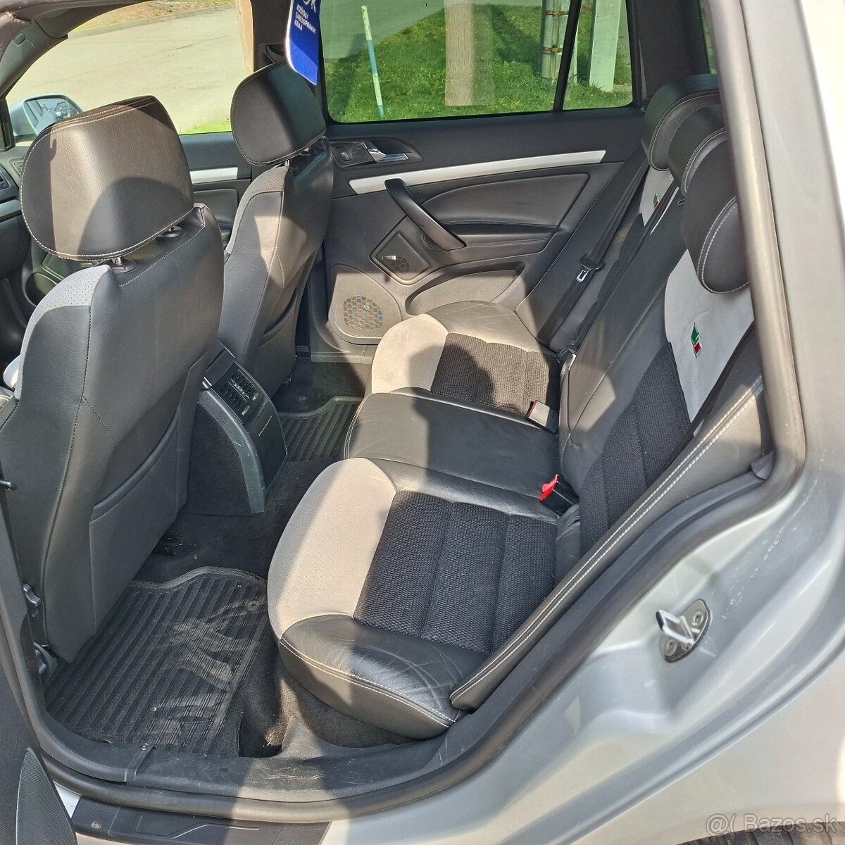 Škoda Octavia Combi 2.0 TDI Elegance facelift " RS " - 12