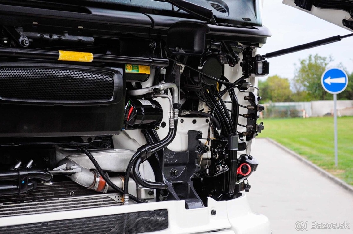 4X4 TROJSTRANNÝ SKLÁPAČ / VYKLÁPAČ - SCANIA P440 - 12