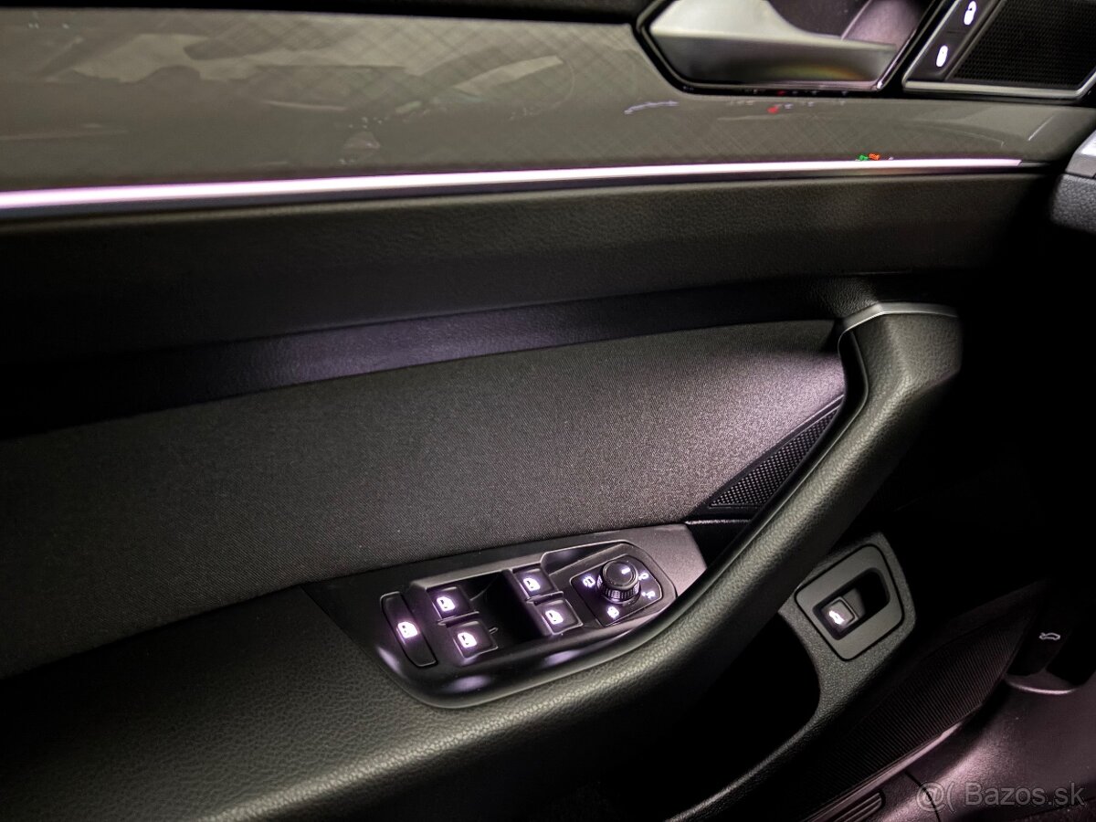 Volkswagen Passat Variant 2.0 TDI EVO Elegance DSG - 12