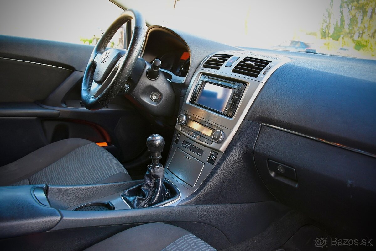 Toyota Avensis combi, 2.0 D4D, 93kW - znížená cena - 12