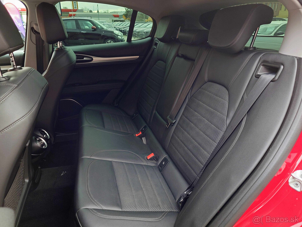 Alfa Romeo Stelvio 2021 2.2 JTDM 140 kW - 12