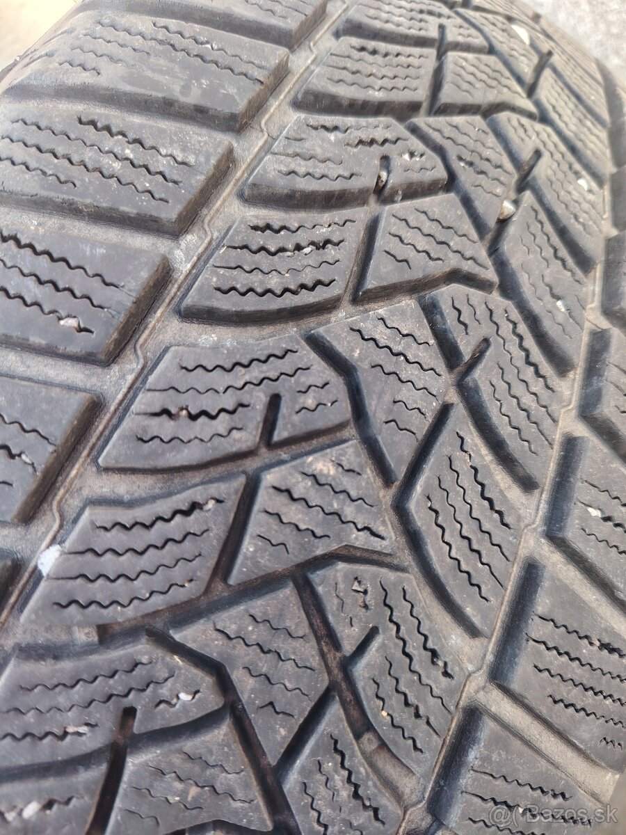 Predám Pneu 205/55R16 91H ZIMNÉ - 12