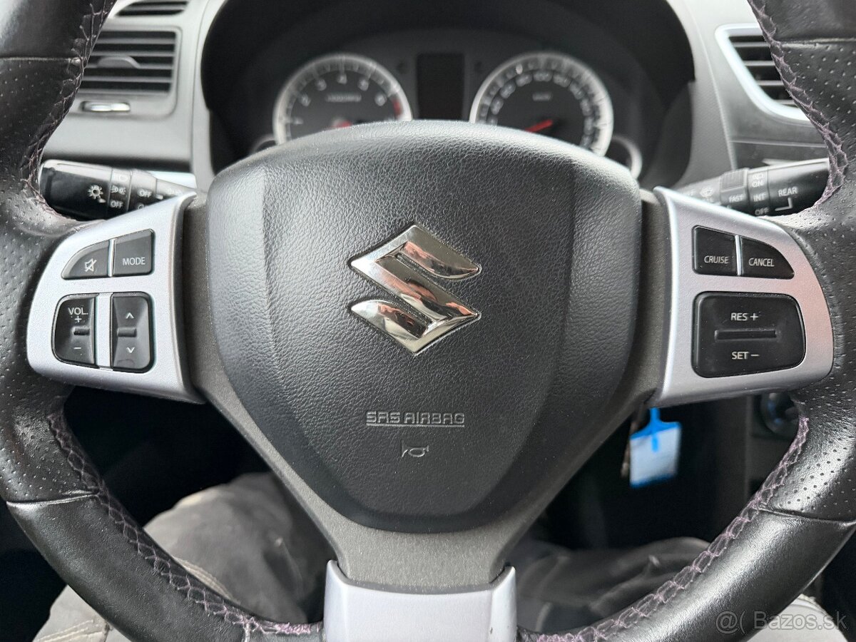 Suzuki Swift - 12