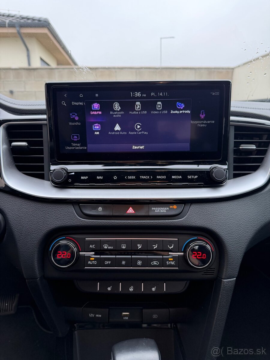 KIA Ceed SW Vision 1,6 CRDi - v záruke, odpočet Dph - 12