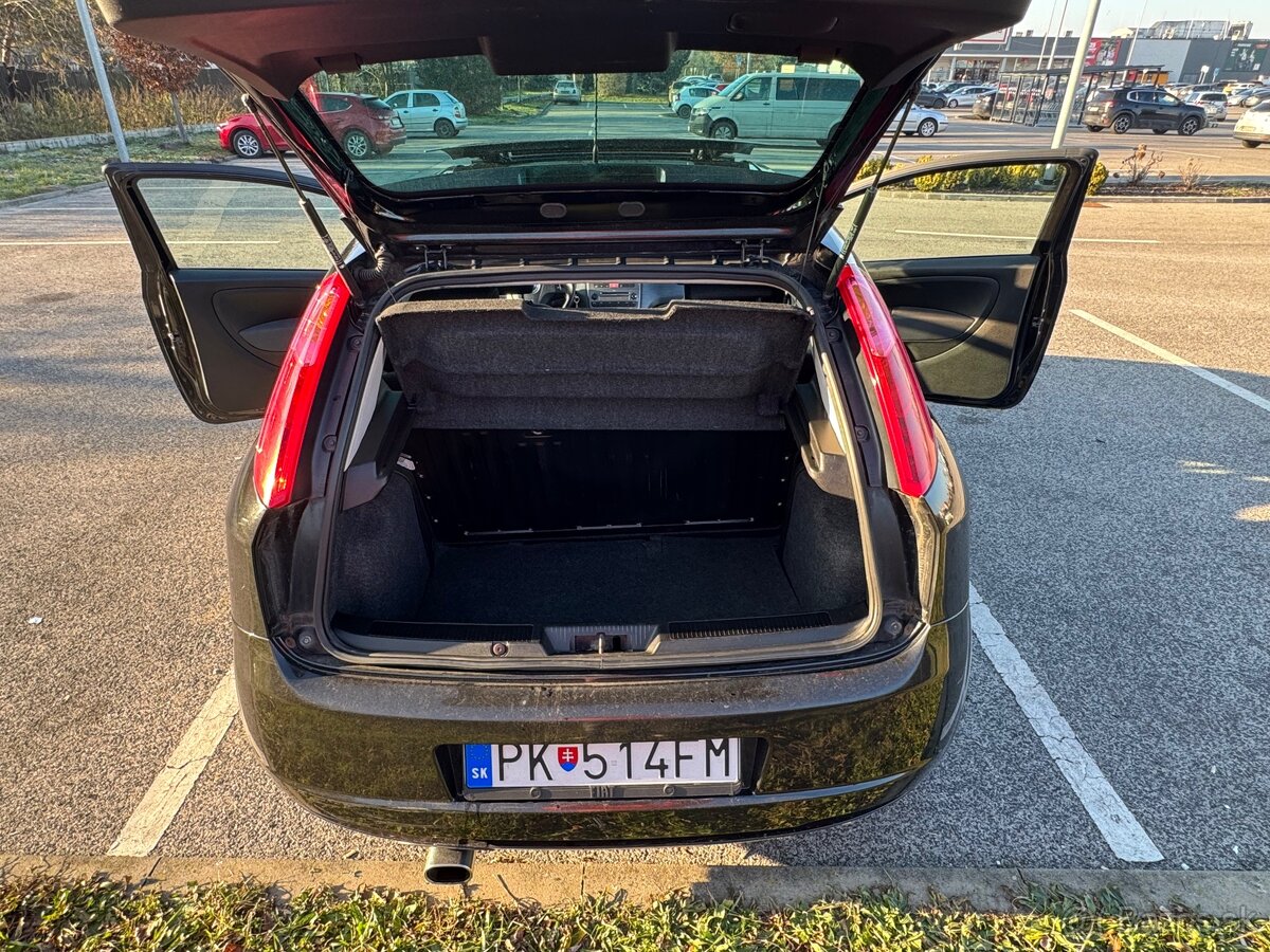 Fiat grande punto 1.4 (70kw) - 12