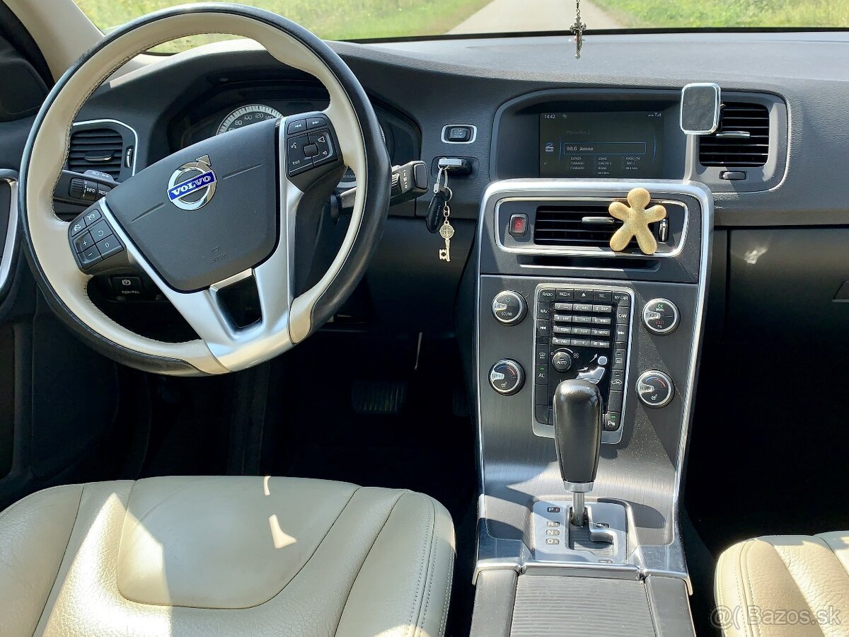 Volvo S60 T5 Summum Powershift - 12