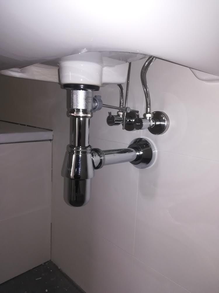 Služby na stavebne a vodoinštalačne práce - 12