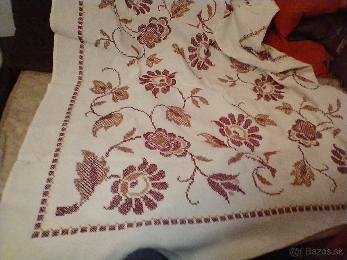 Retro vyšívané obrusy 2 - 12