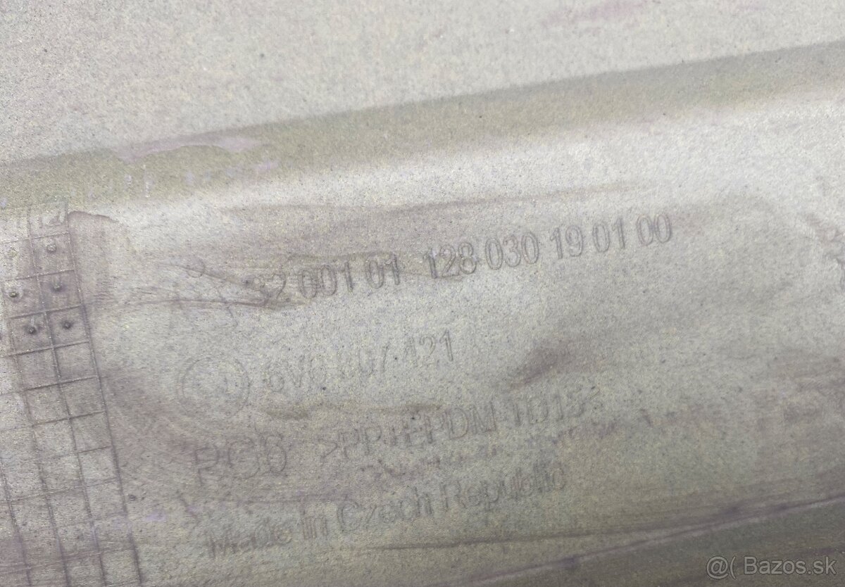 Škoda Fabia 3 zadny naraznik - 12