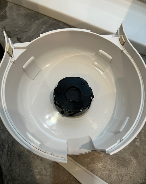 Odšťavovač Bosch MES25A0 700w - 12