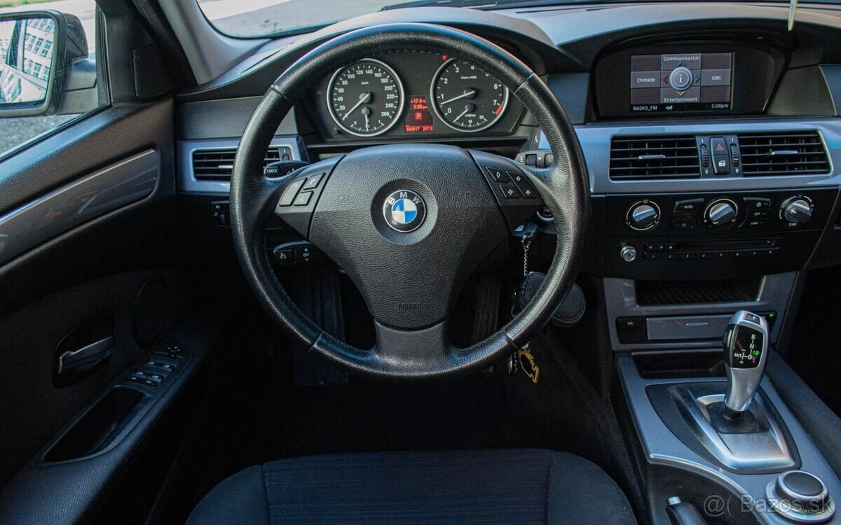 BMW Rad 5 525 i A/T - 12