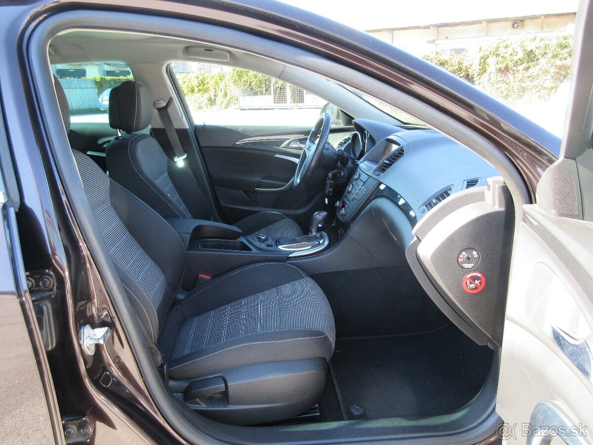 Opel Insignia ST 2.0 CDTI 195k Sport A/T - 12