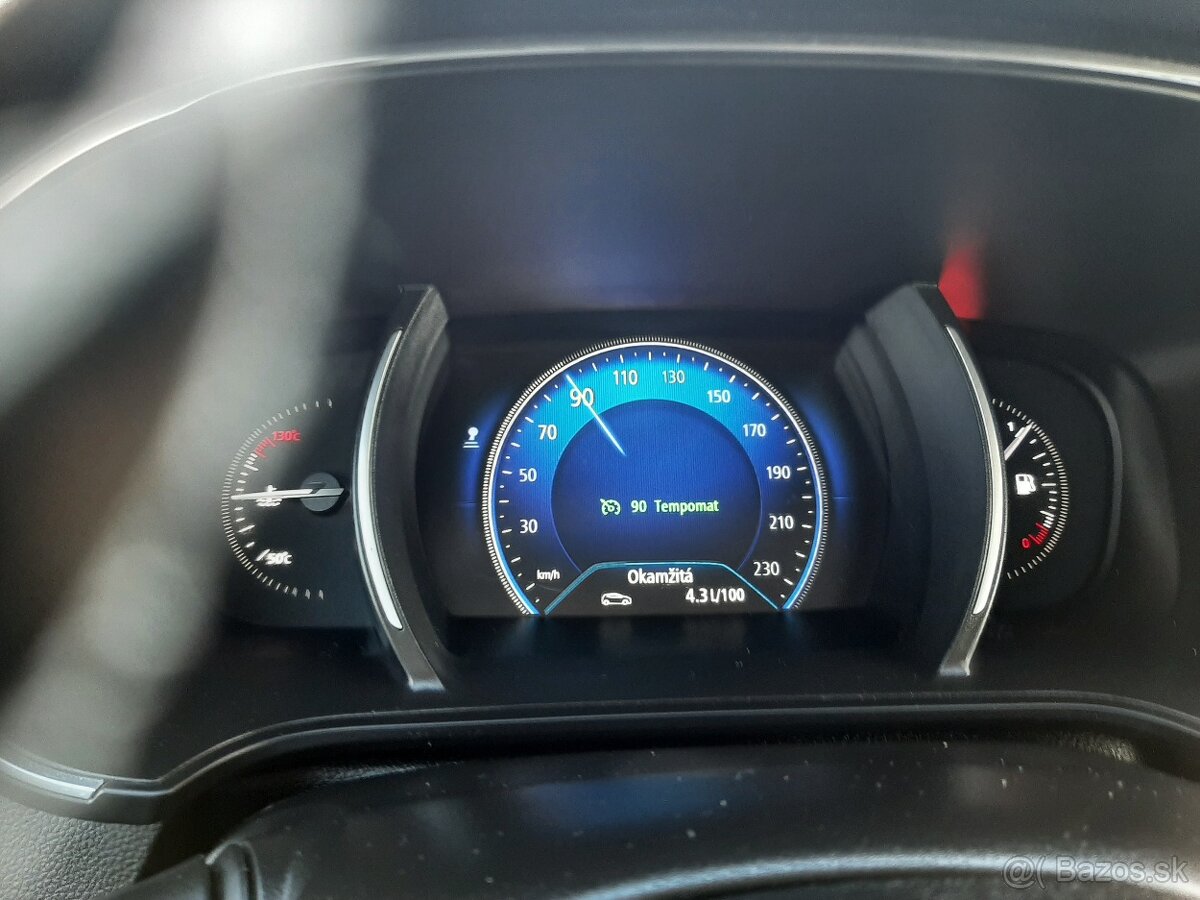 Renault Megane IV - 12