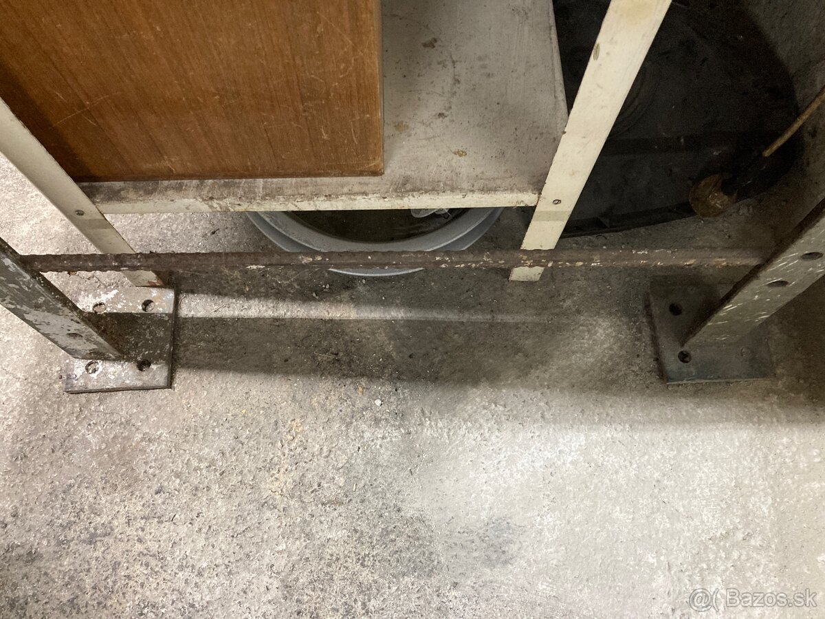 Pracovny stol ponk - 12