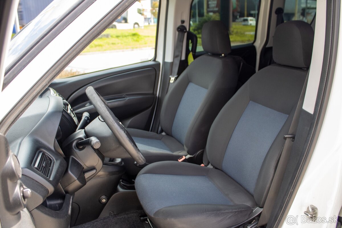 OPEL COMBO 1,6 CDTI 77KW 6MT - 12