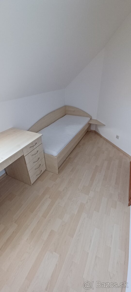 Prenájom 3- izbový rodinný dom s priestorom pre podnikanie - 12