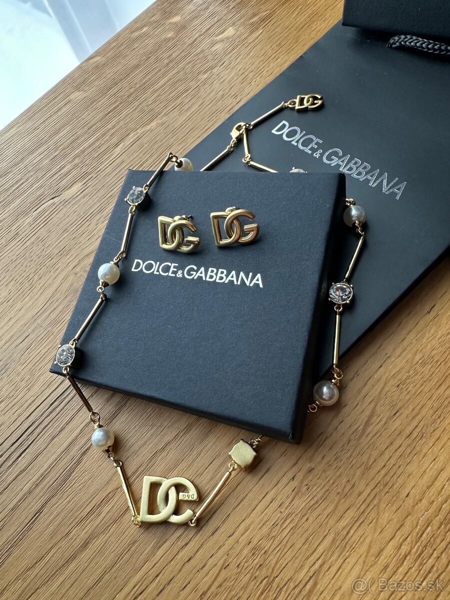 Nová nenosena sada náušníc a nahrdelnika D&G - 12
