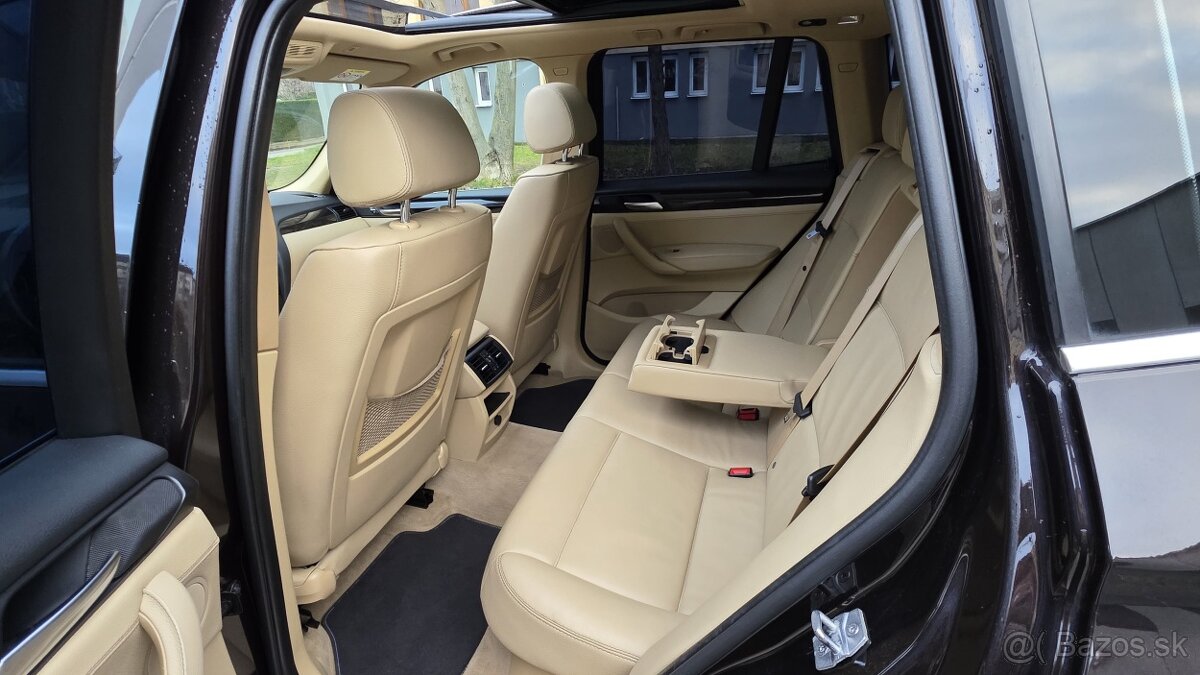 BMW X3 30d XDrive A/T FACELiFT PANORAMA KAMERA ŤAŽNE 258PS - 12
