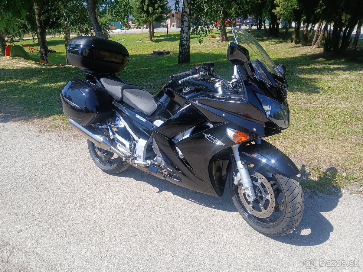Yamaha FJR 1300 - 12