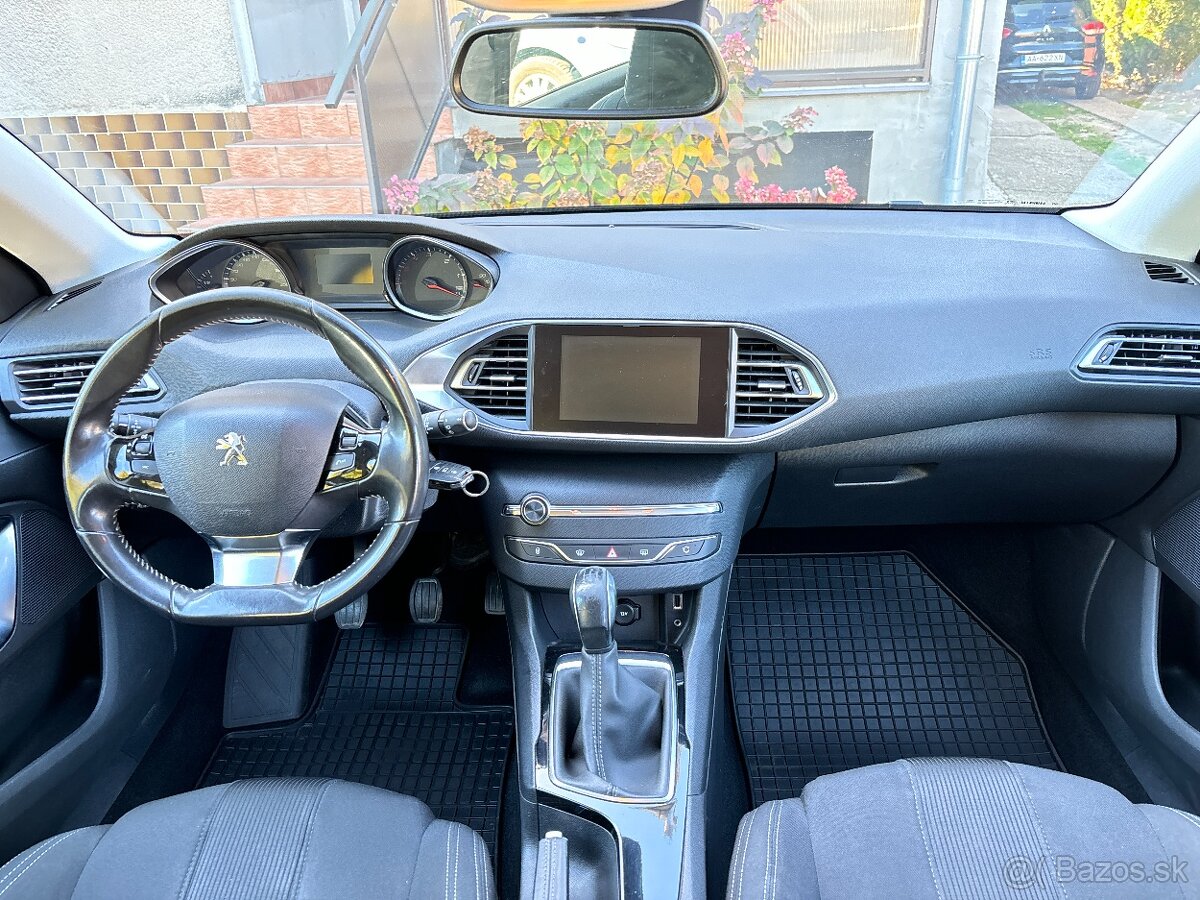 Peugeot 308 1.6 e-HDi Allure - 12