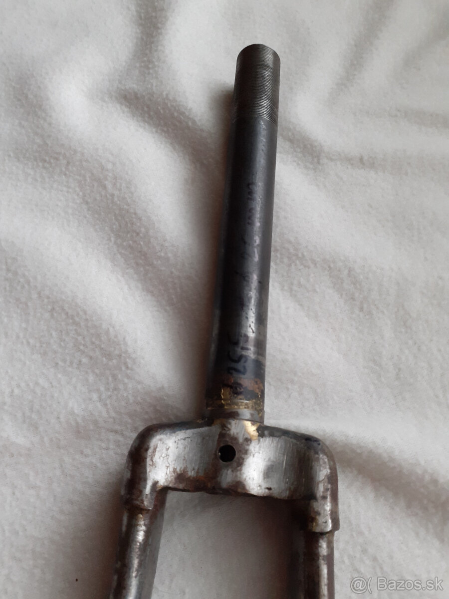 Vidlica, veľkosť kolies 28, historický, retro starý bicykel - 12