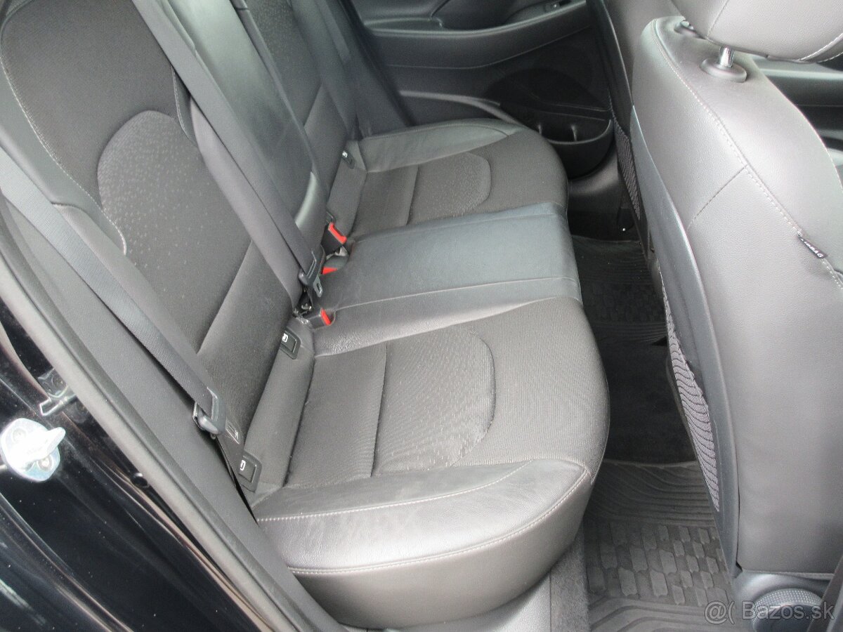 Hyundai i30 1.6 CRDi 136 Style - 12