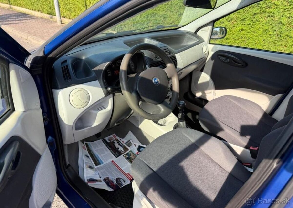 Fiat Punto 1,2 i Nová STK benzín manuál 44 kw - 12