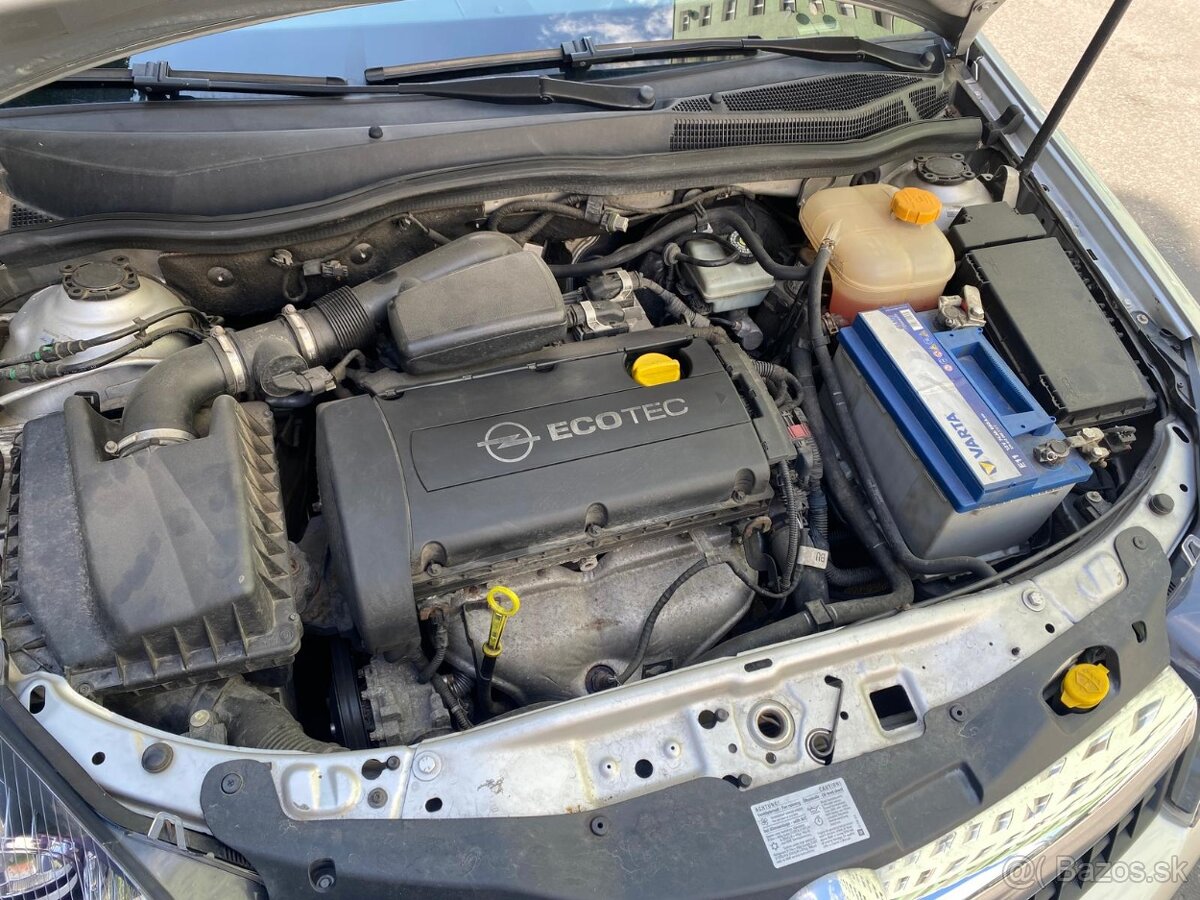 Predám Opel Astra H GTC 1,6 Benzín - 12