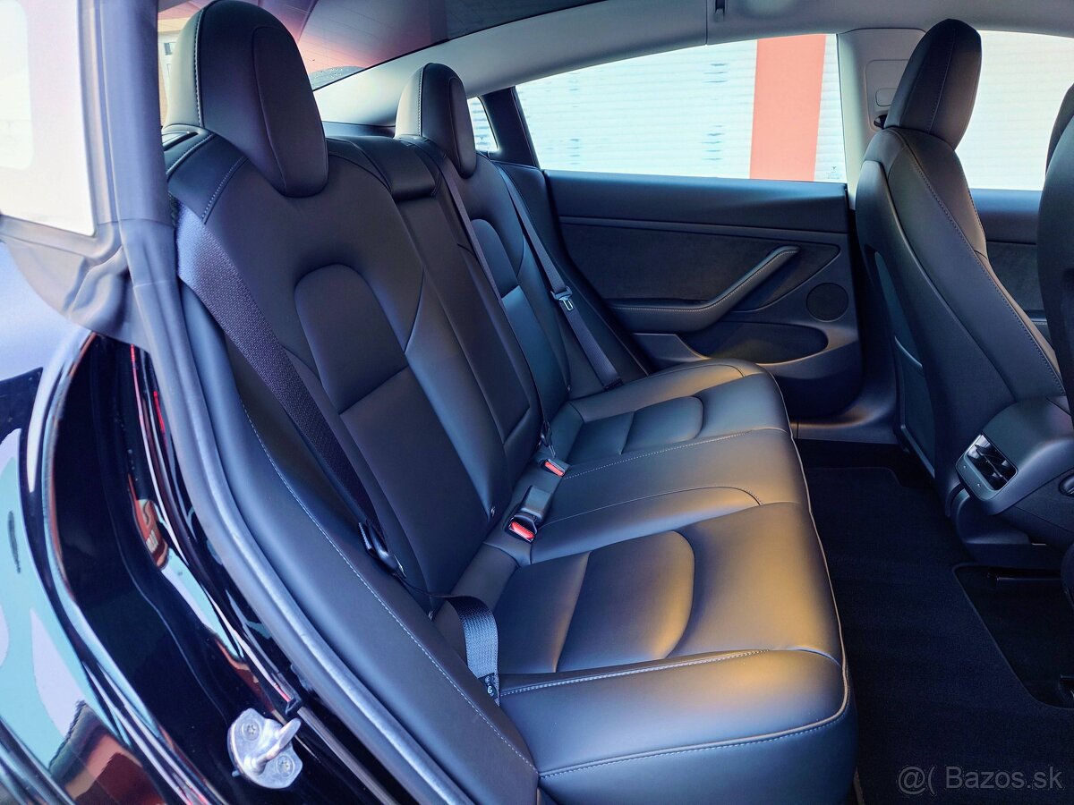 Tesla Model 3 2021 Long Range Dual Motor 366 kW - 12